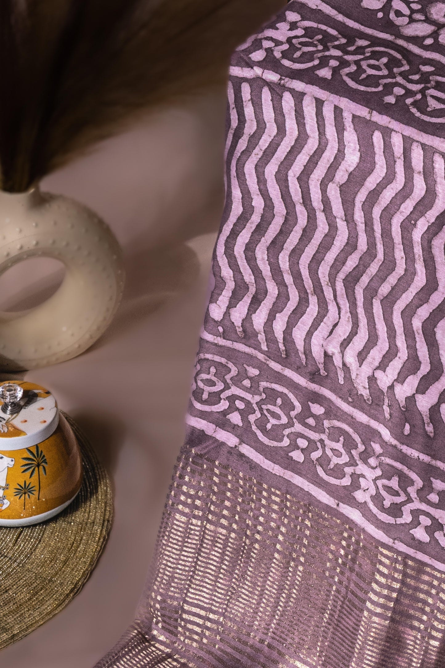 Sutrayan Lavender Sheen - Soft Silk Saree with Dual-Tone Zari Work