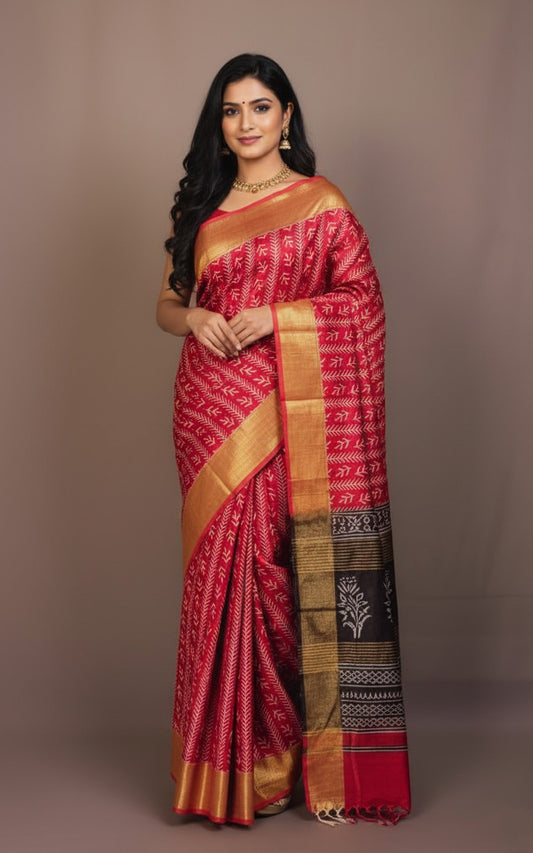 Sutrayan Flame Vine — Handwoven Red Silk Saree with White Creeper Motifs and Contrast Pallu